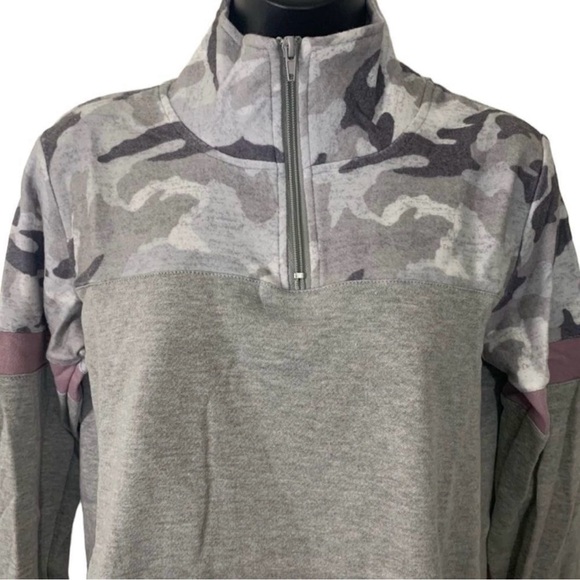 Flirtitude Gray Camouflage Mock Neck Quarter Zip Pullover Sweatshirt Small - Picture 4 of 8